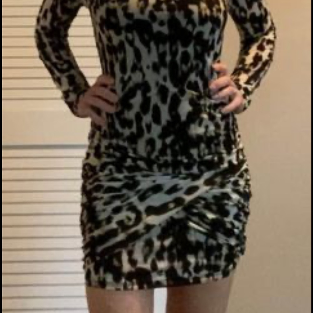 Guess dress in good condition
